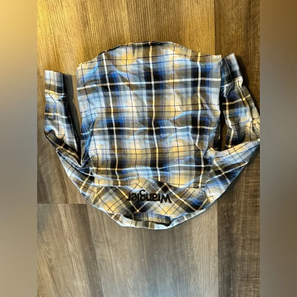 Boys wrangler button down shirt